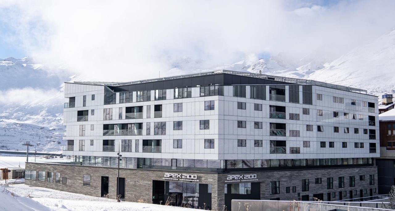 Apex2100 International Ski Academy Tignes Exterior photo